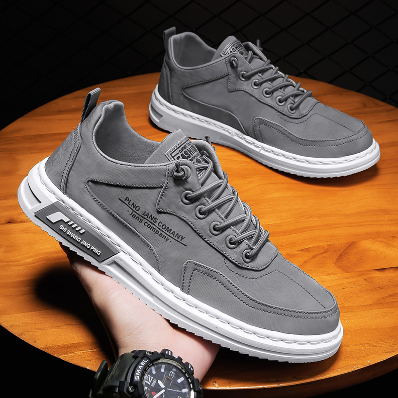 Men's canvas shoes