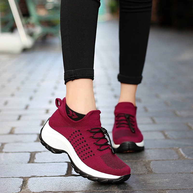 Wedge heel rocking shoes