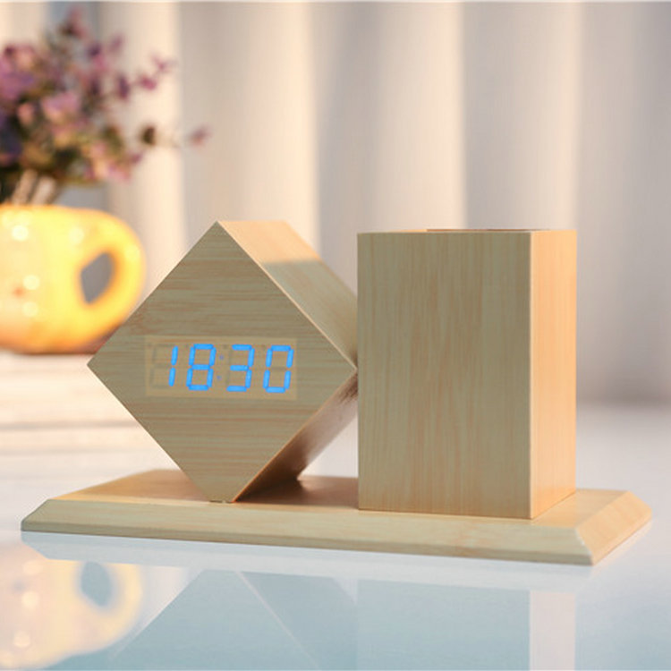 Pen holder alarm clock