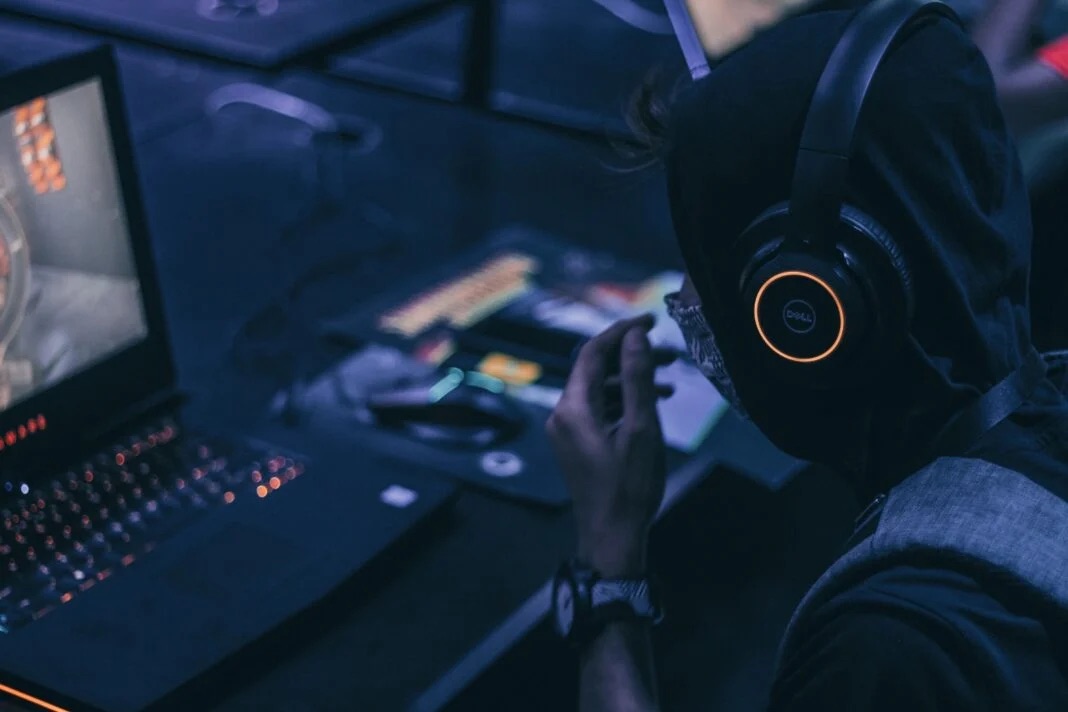 GAMING DEVELOPERS FOCUS ON COMPUTERS