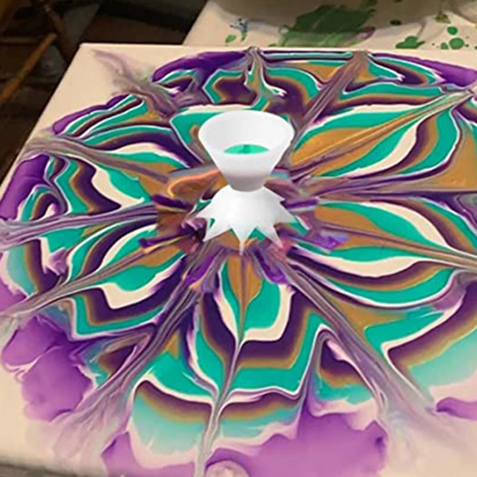Acrylic Paint Pouring Cups